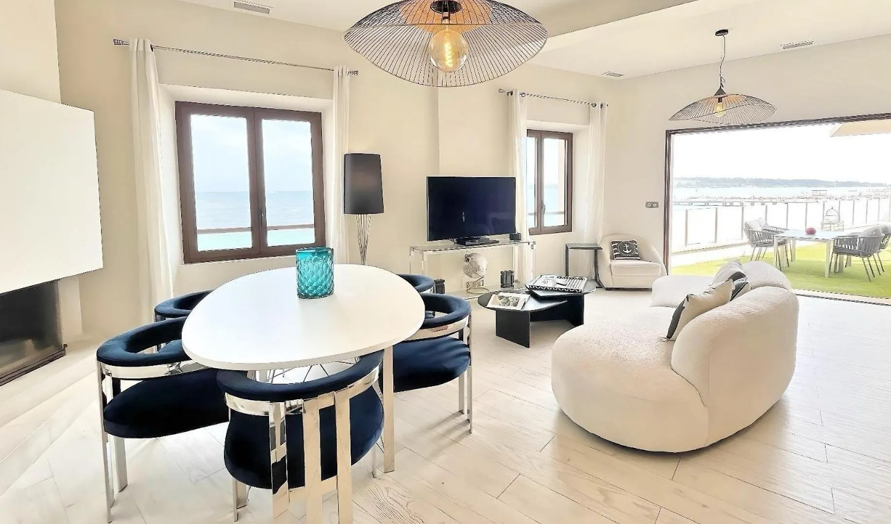 Villa Marsa - Cannes - On Beach