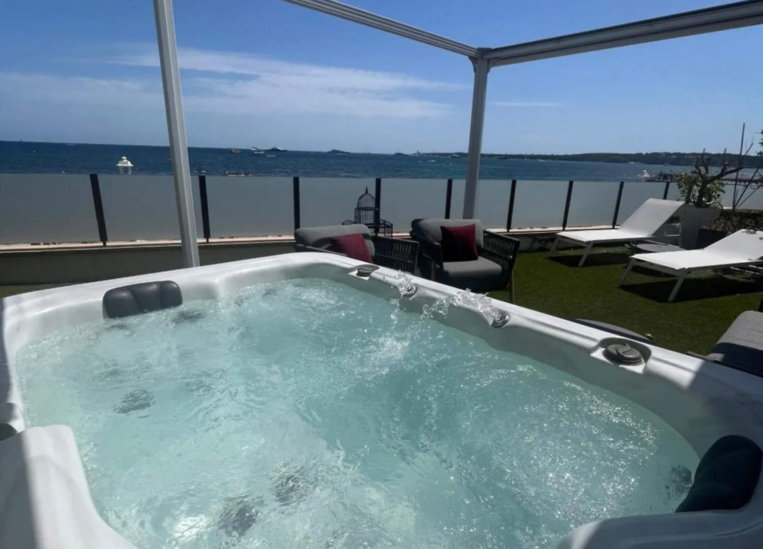 Villa Marsa - Cannes - On Beach